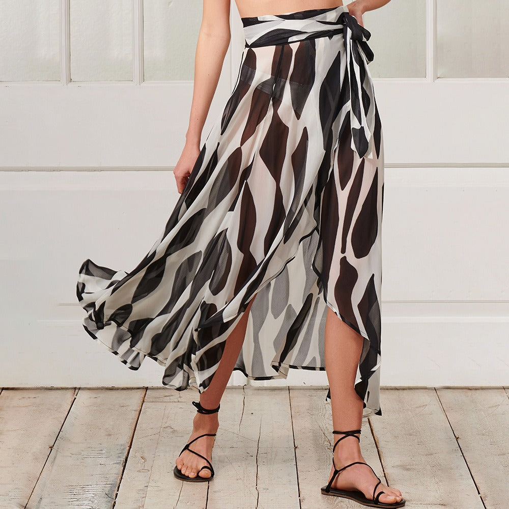High‑waisted black and white beach skirt cover‑up 