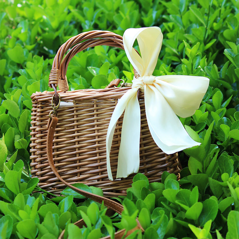 Women's Ribbons Bow Tie Top-Handle Wicker Bag